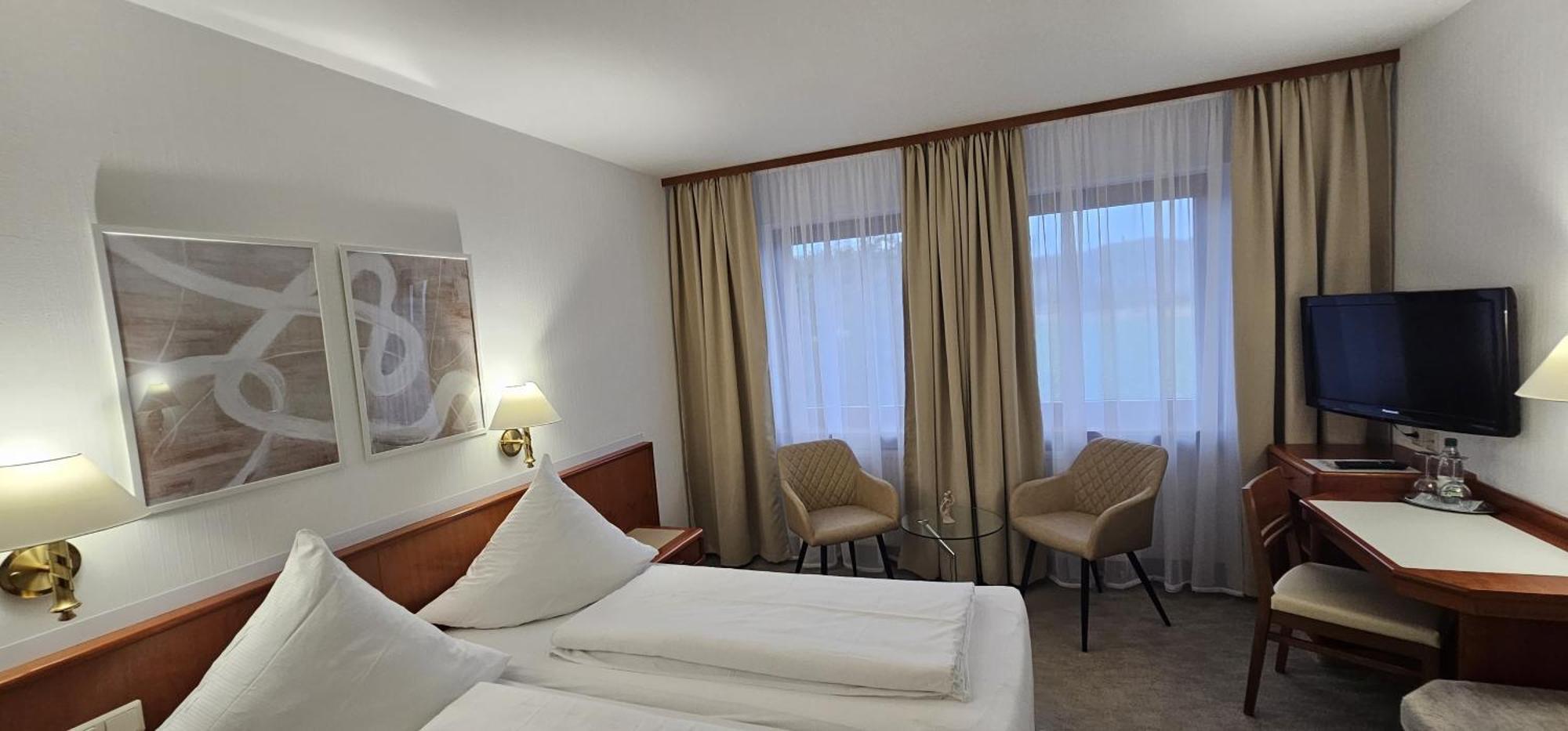 Hotel Garni Vierjahreszeiten 바트 슈타펠슈타인 외부 사진