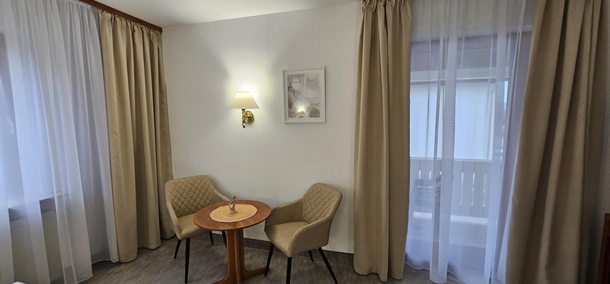 Hotel Garni Vierjahreszeiten 바트 슈타펠슈타인 외부 사진