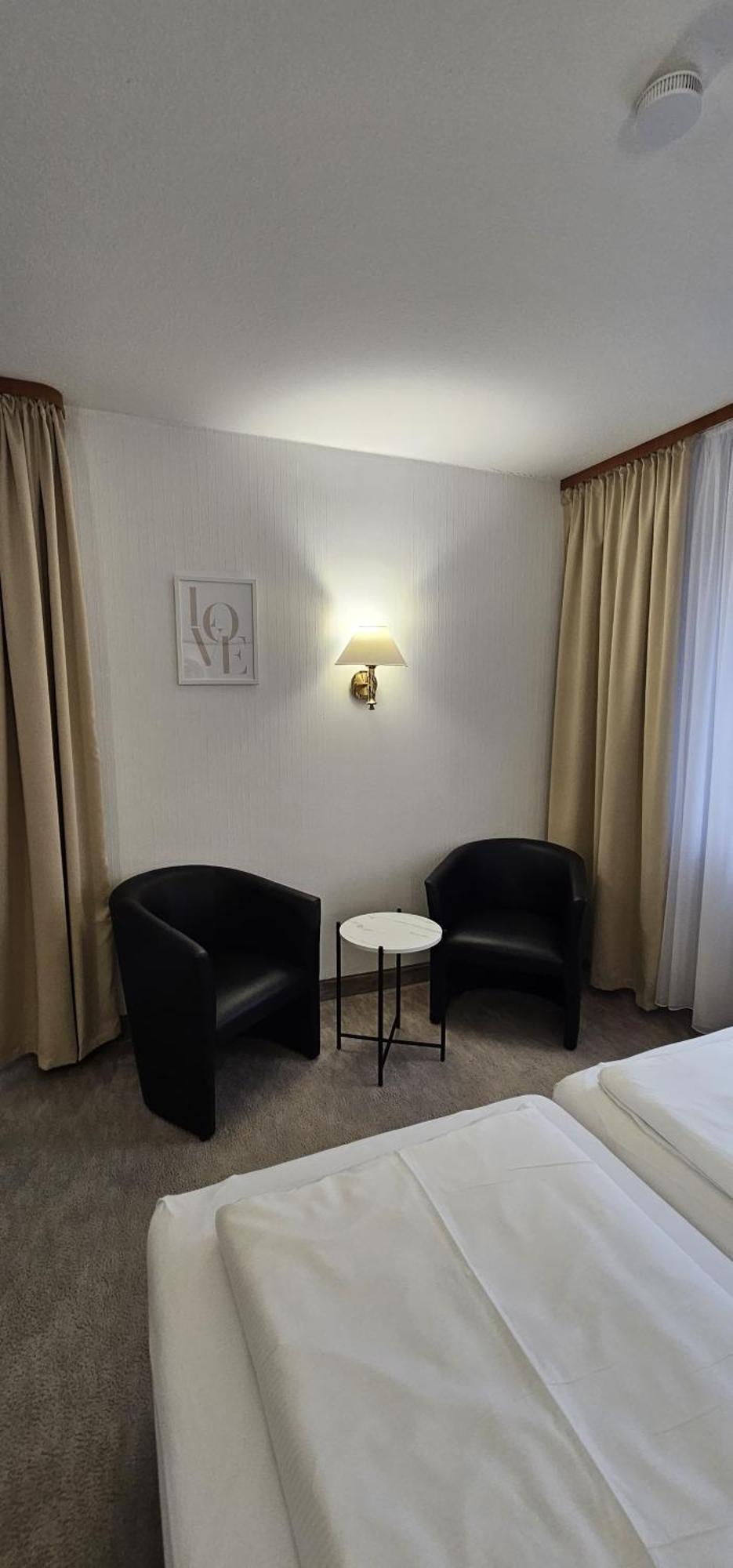 Hotel Garni Vierjahreszeiten 바트 슈타펠슈타인 외부 사진