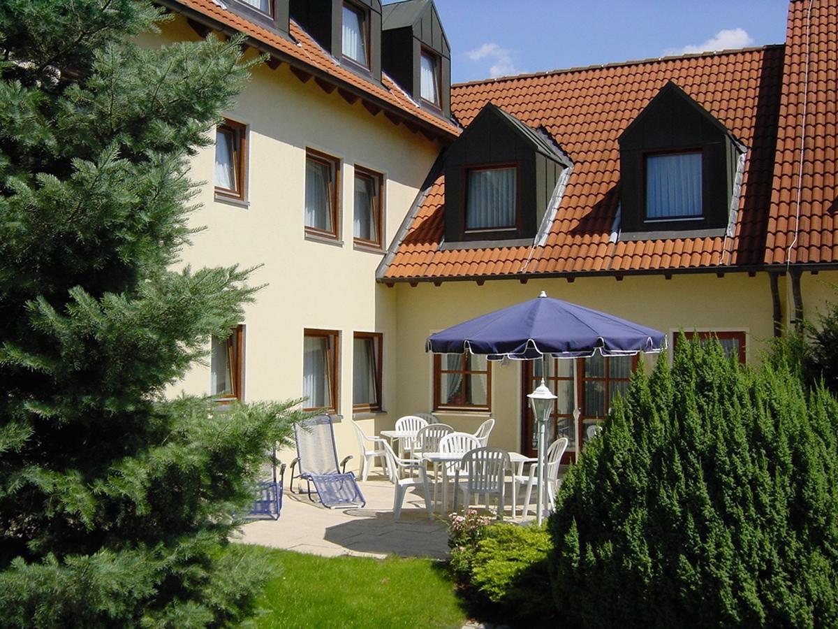 Hotel Garni Vierjahreszeiten 바트 슈타펠슈타인 외부 사진
